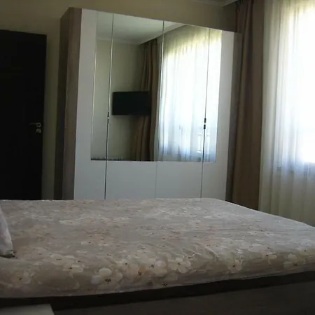 Apartament Nereya Palace, Lidia *